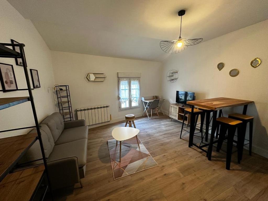 Le Petit Rempart Apartment นีออร์ ภายนอก รูปภาพ